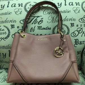 Dusty pink Michael Kors bag
